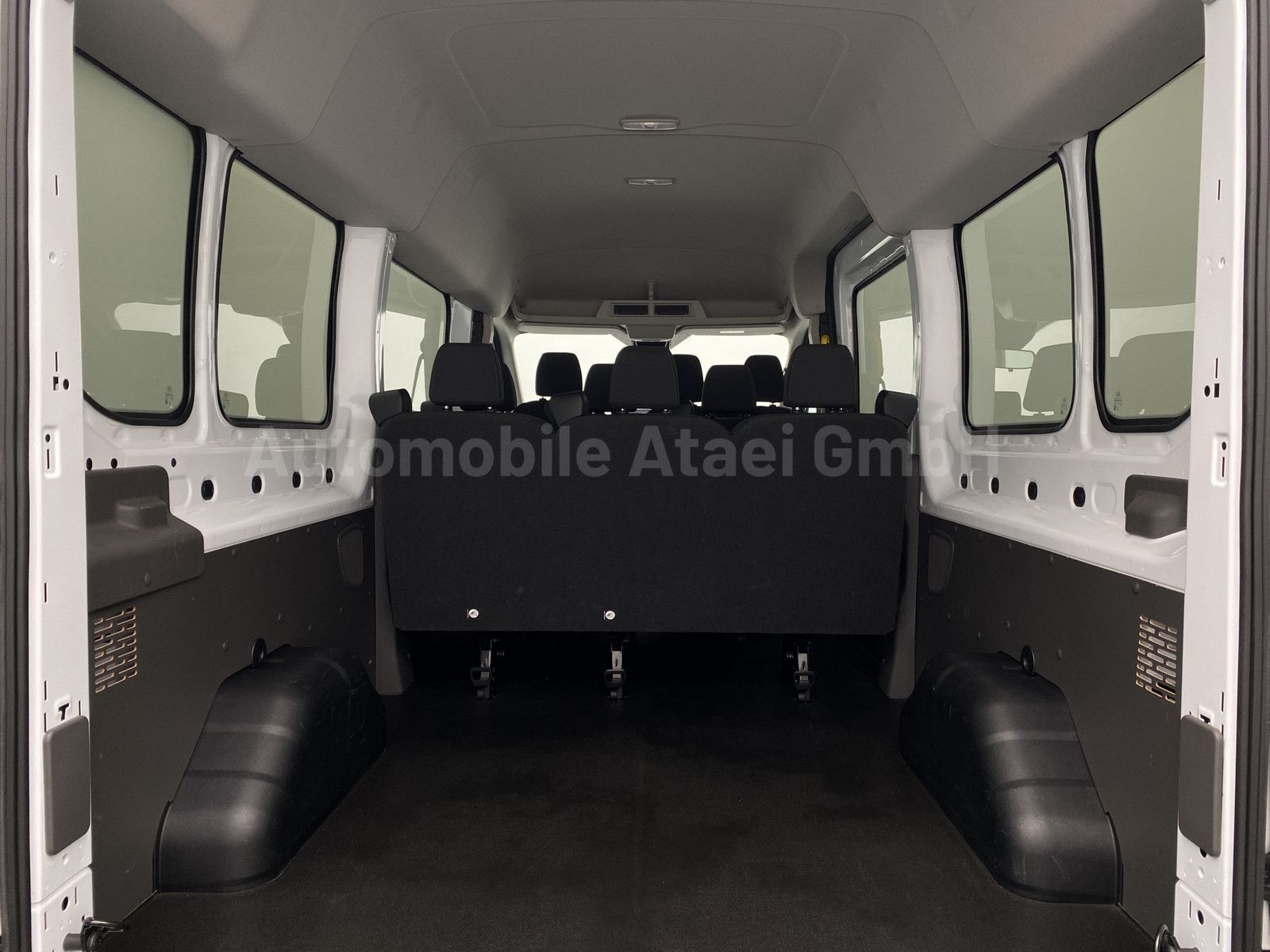 Fahrzeugabbildung Ford Transit 350 L3H2 Automatik *Facelift* NAVI (3813