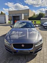 Jaguar XE Prestige 2.0 Diesel Automatik  ... - Jaguar XE in Essen