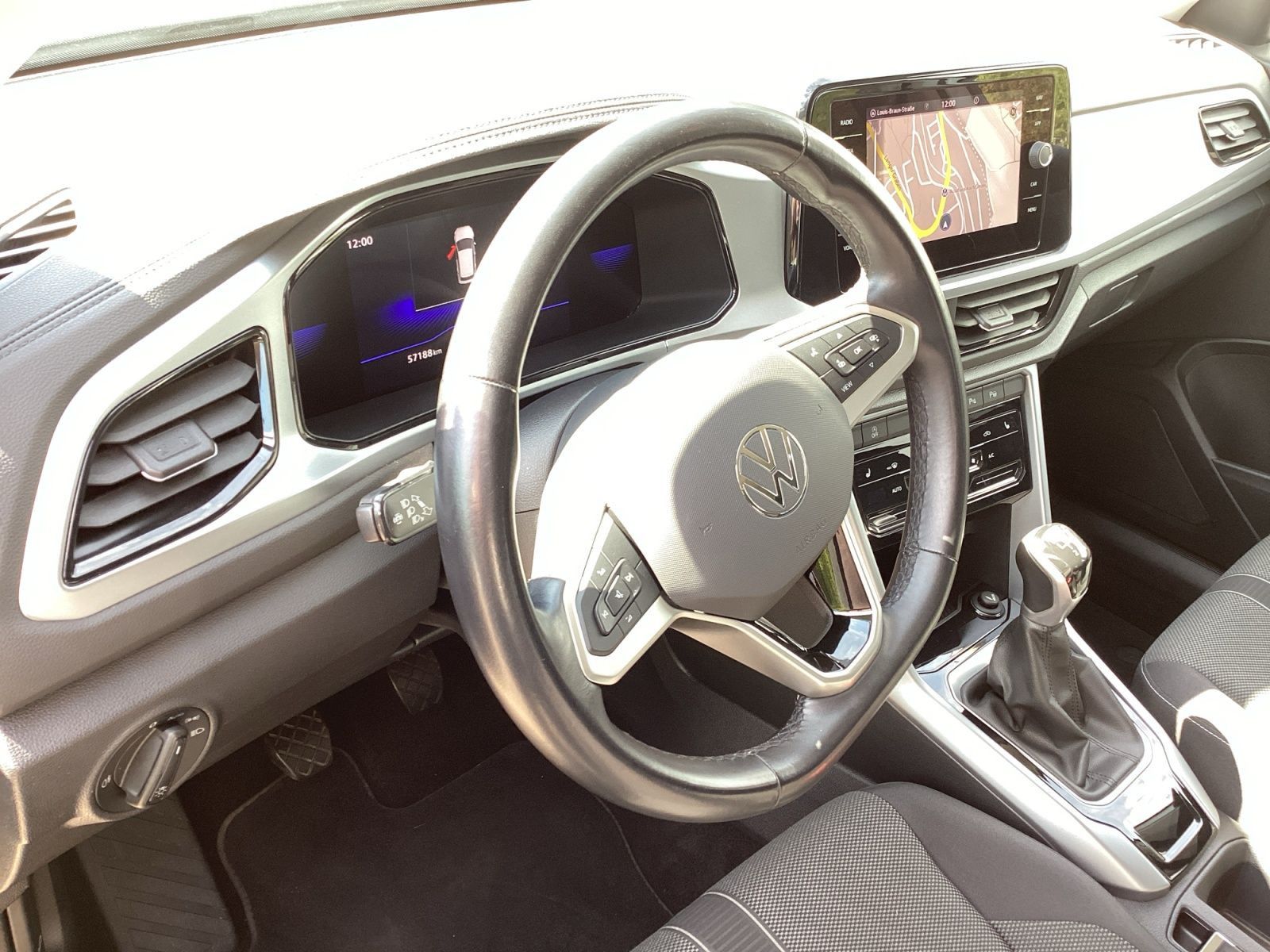 Volkswagen T-Roc - Bild 21