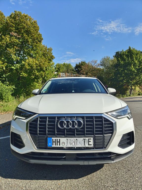 Image of Audi Q3