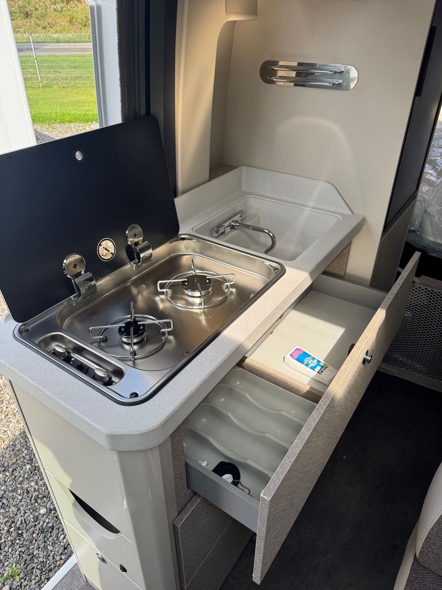 Fahrzeugabbildung Karmann Davis Lifestyle DA 590 LS Panorama Dachfenster