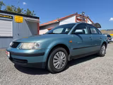 Volkswagen Passat 1,8 Comfortline  AHK - 6-Sitzer Autos bis 5.000 Euro