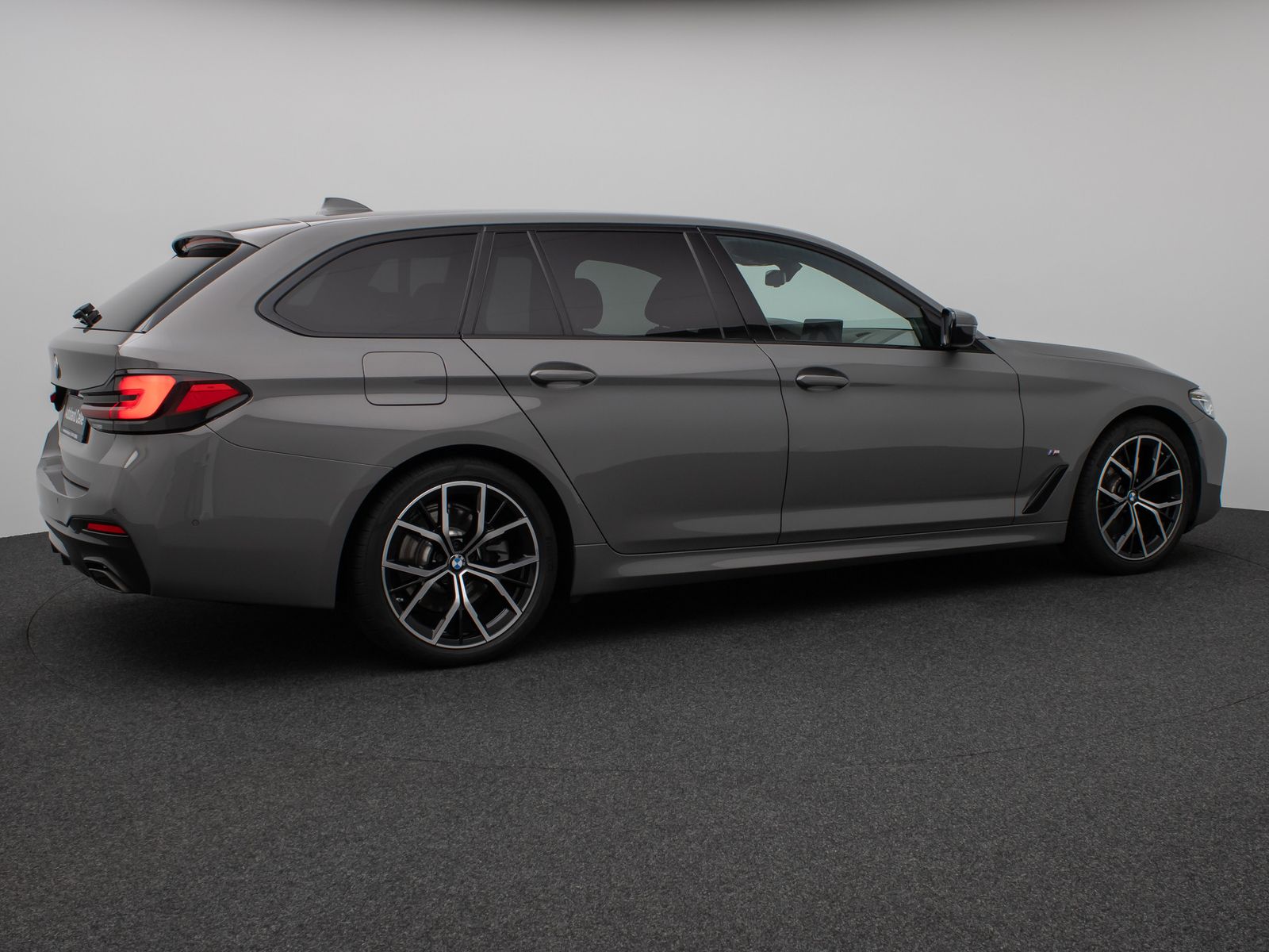 Fahrzeugabbildung BMW 520d M Sport DAB H/K PDC Stop&Go Fernlichtassist