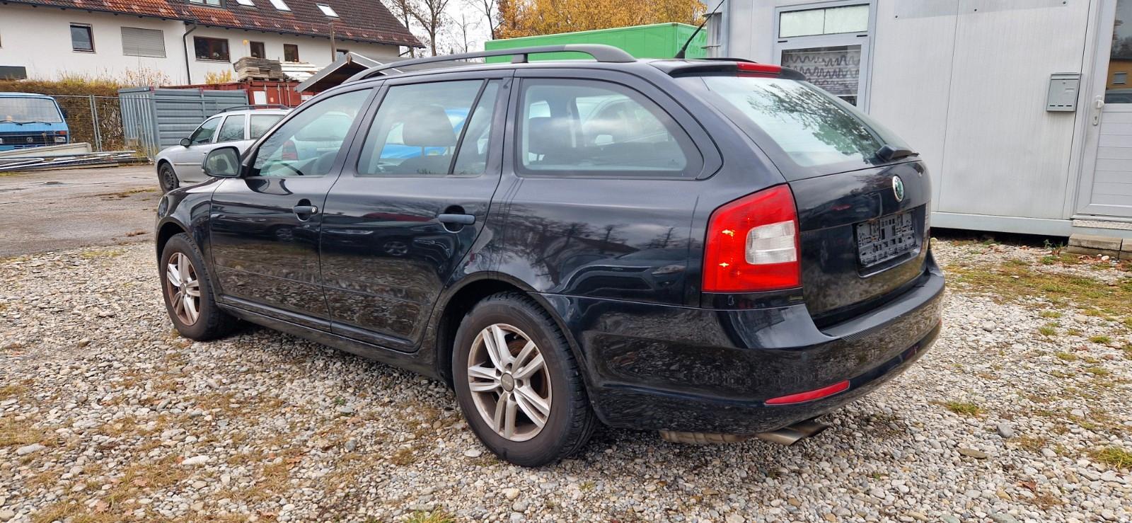 Skoda Octavia 2011 — photo 6