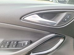 Fahrzeugabbildung Opel Astra K ST Elegance 1.5D Tot-Winkel, Navi, LED