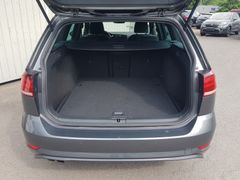 Fahrzeugabbildung Volkswagen Golf VII Variant GTD Navi LED SiHz RFK ACC AID