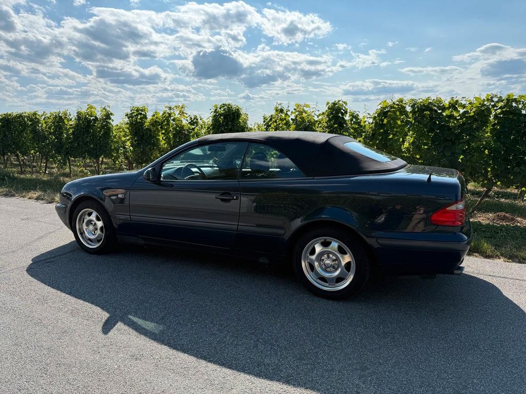 Mercedes-Benz CLK 200