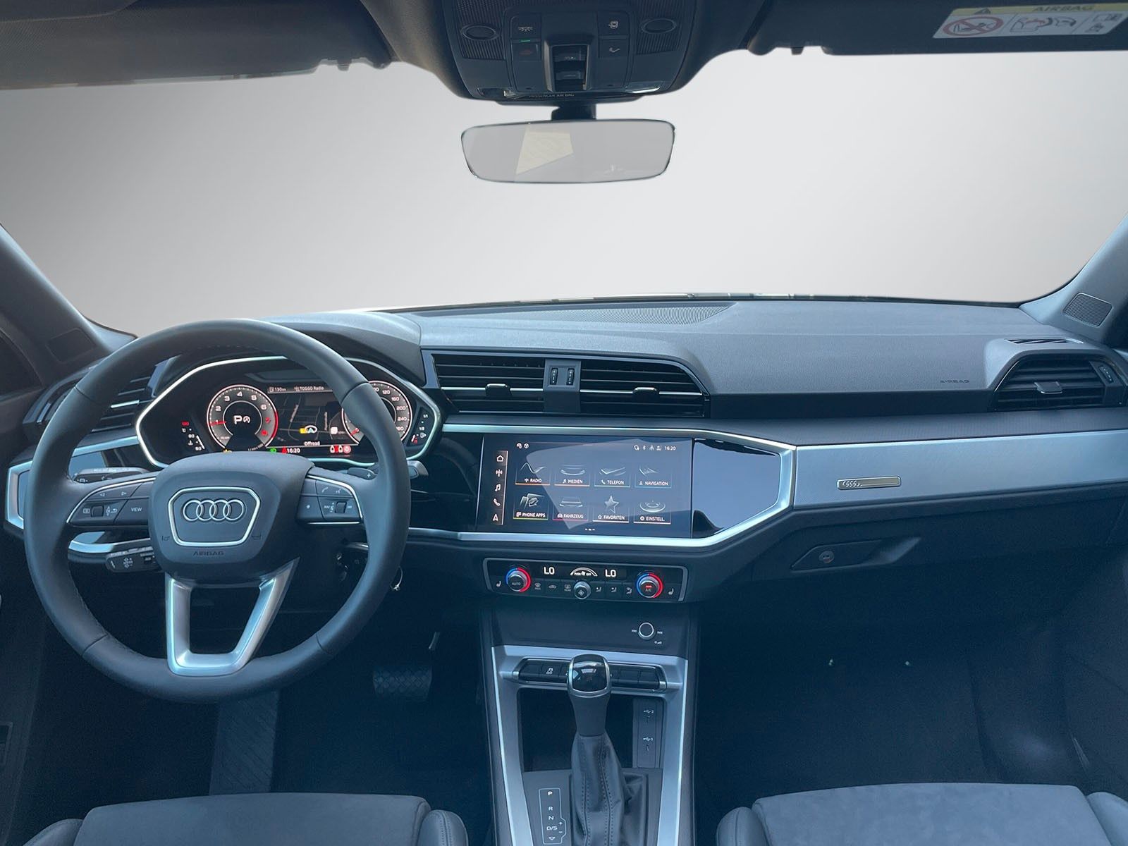 Fahrzeugabbildung Audi Q3 S-Line*Pano*AHK*Kamera*LED*Virt.Cockp*Spurass