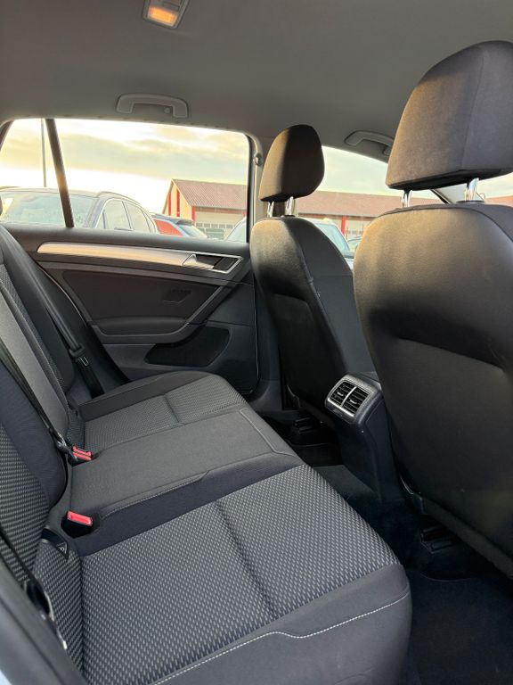 VW Golf - Bild 17