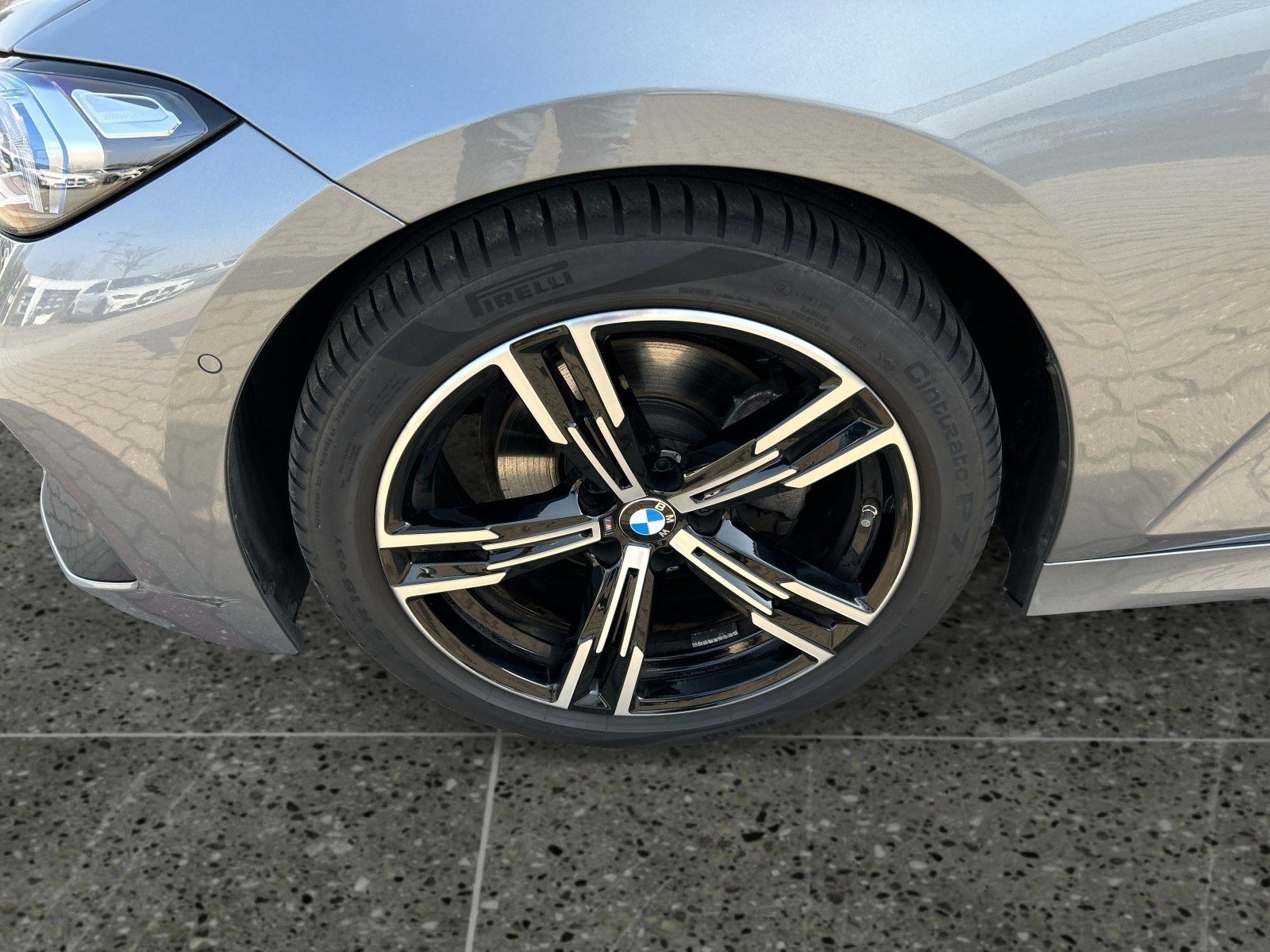 BMW 320 - Bild 9