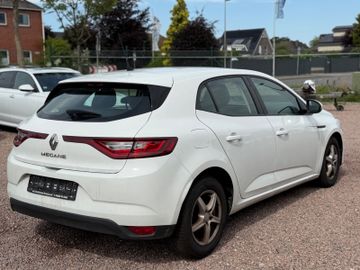Renault Megane - 5