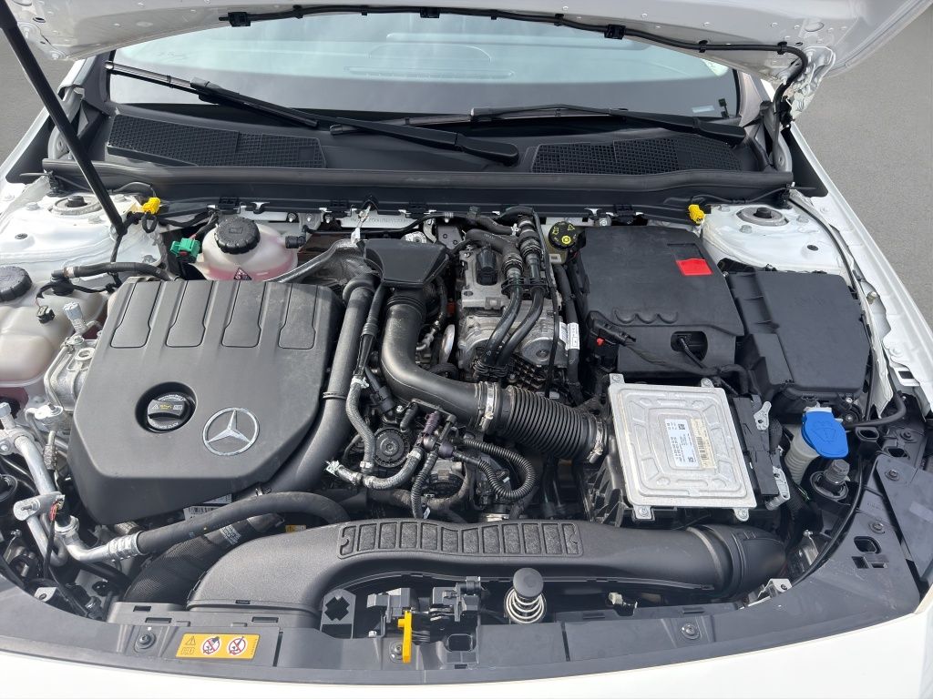 Fahrzeugabbildung Mercedes-Benz A 250 e Kompaktlimousine LED*Nav*SpurH*PDC*RFK