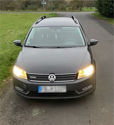 Volkswagen VW PASSAT 1.6 TDI KOMBI , TRENDLINE  ,  BL...