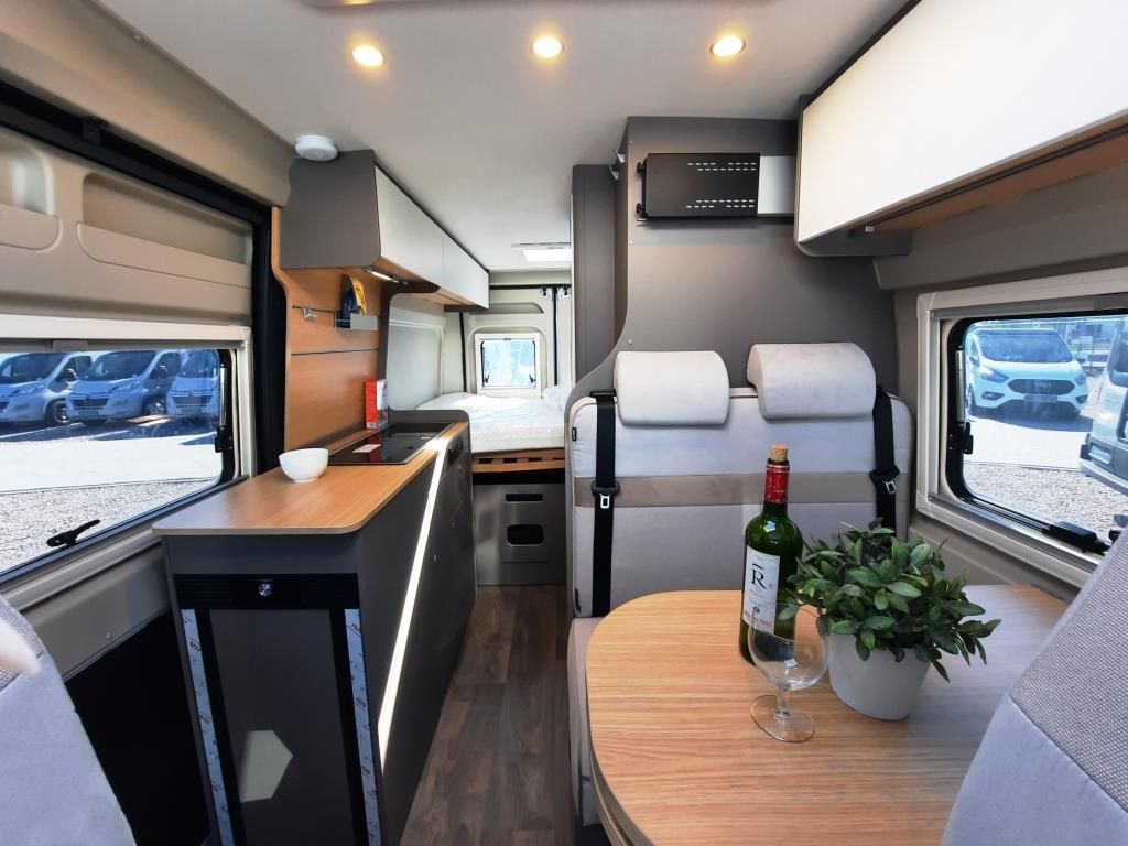 Fahrzeugabbildung LMC Innovan 600 Verfüg./Sparen Sie 13.878,- €