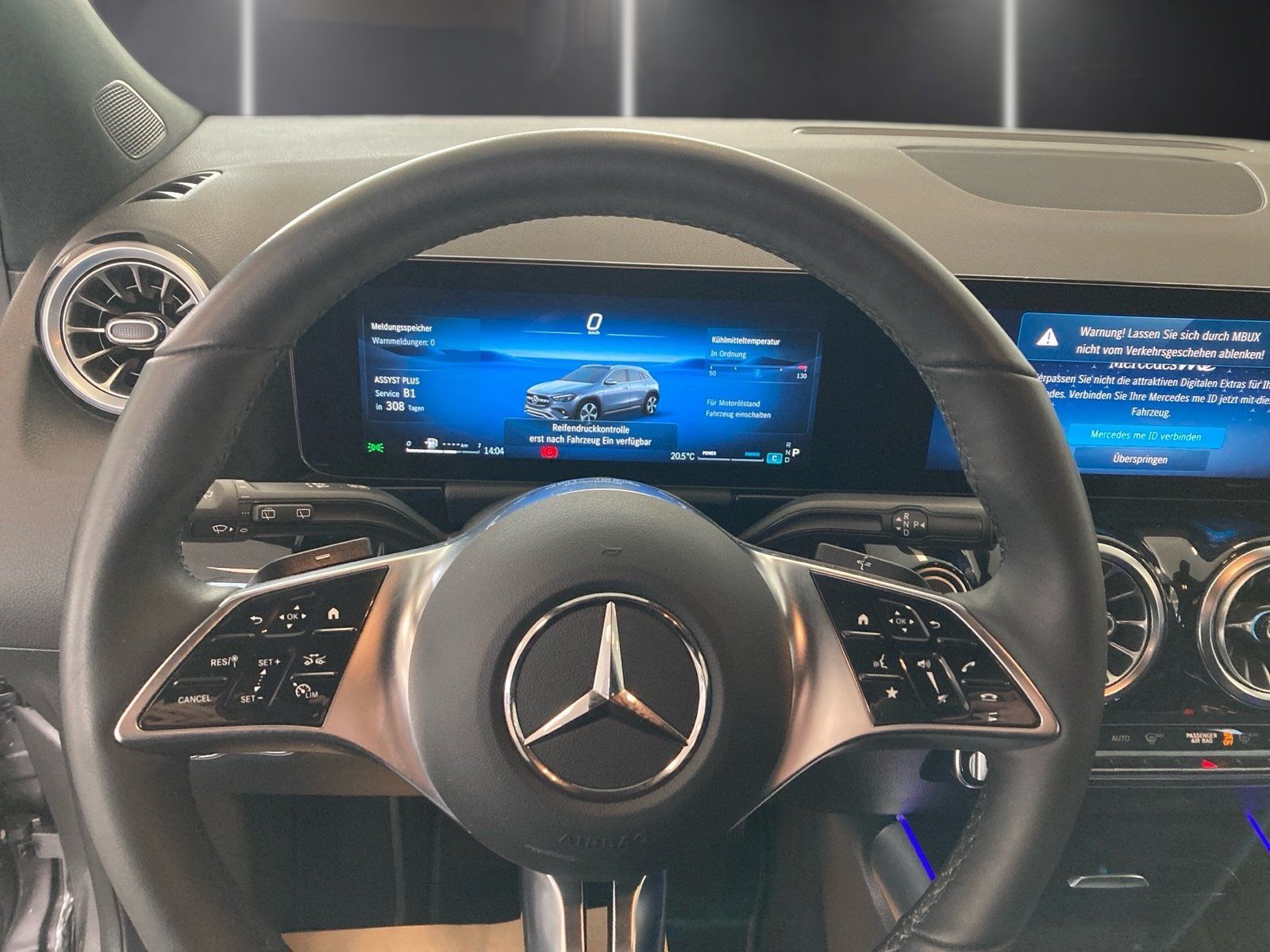 Fahrzeugabbildung Mercedes-Benz GLA 250 4M Progressive*Distro*360°*Totwi*Memory*