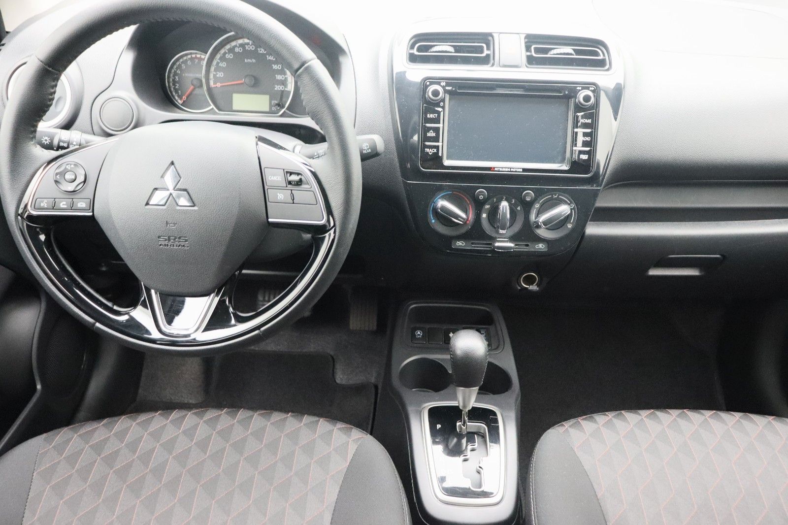 Fahrzeugabbildung Mitsubishi Space Star 1.2 Intro Edition+