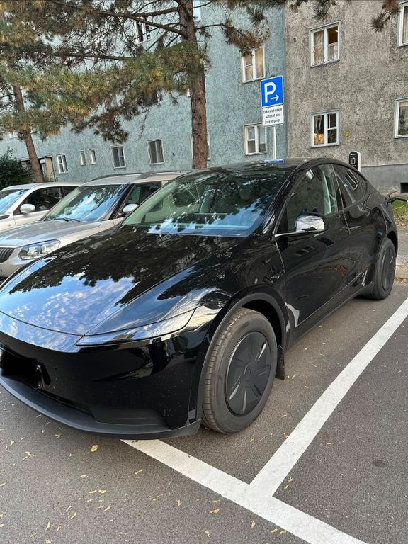 Image of Tesla Model Y