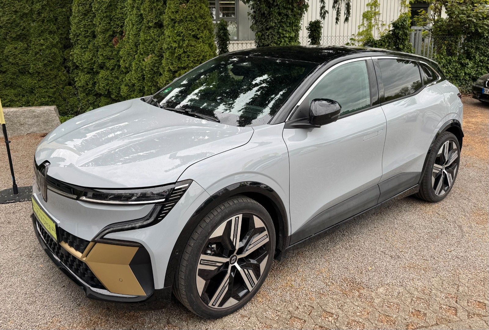 Renault Megane E-TECH*Iconic*60KW-Akku*ACC*Kamera360* imagem 3