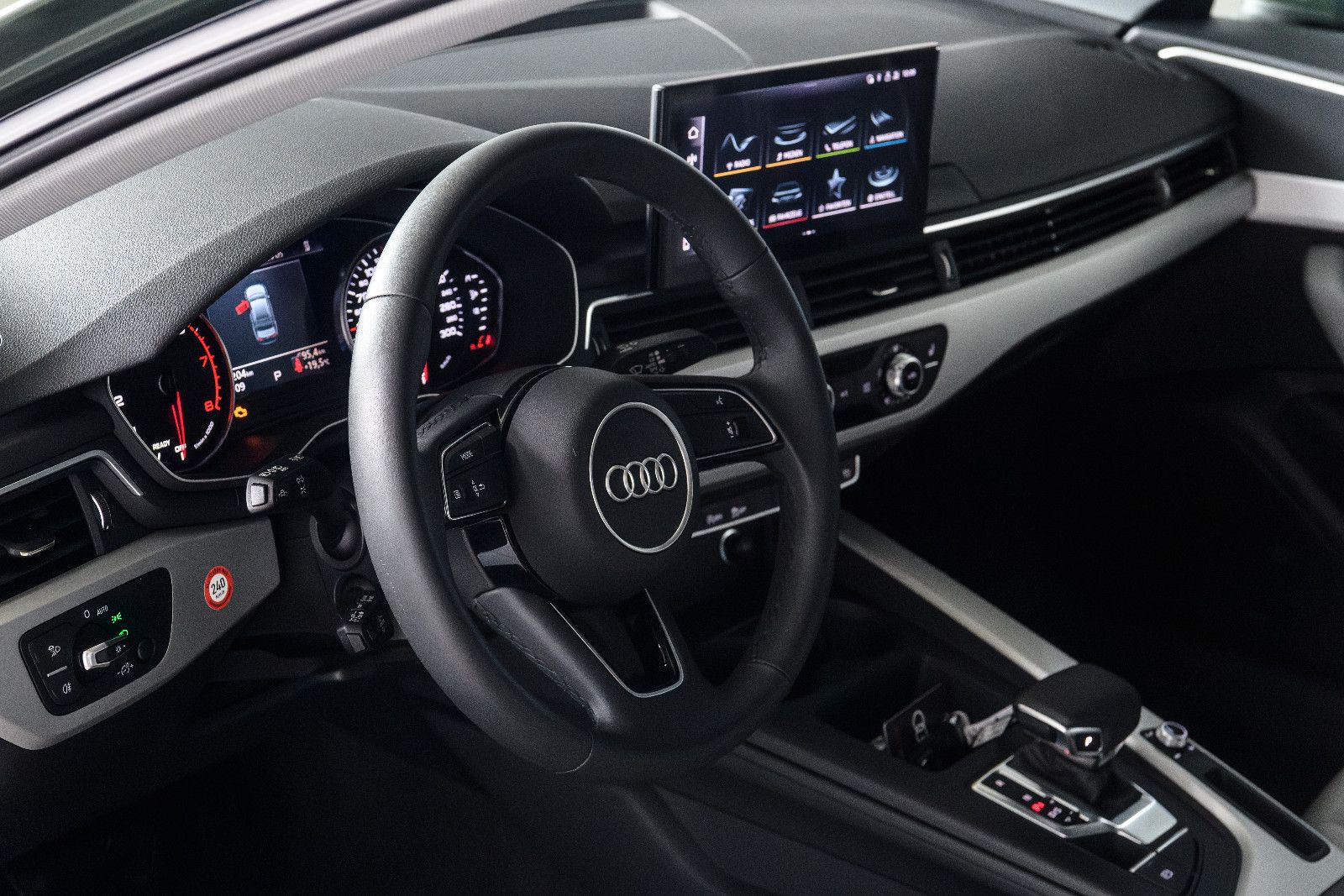 Fahrzeugabbildung Audi A4 Lim. 35 TFSI S-tronic+SHZ+elektr Sitze