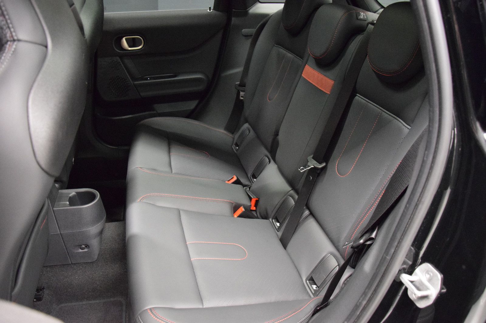 Fahrzeugabbildung MINI Cooper C John Cooper Works Trim HuD Pano Leder