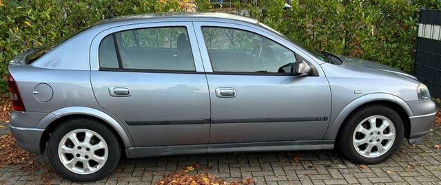 Opel Astra 1.6