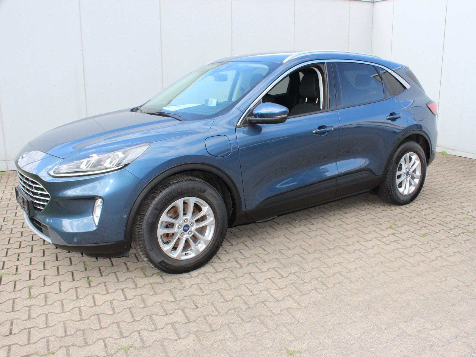 Fahrzeugabbildung Ford Kuga Plug-In Hybrid Titanium 2,5 Duratec