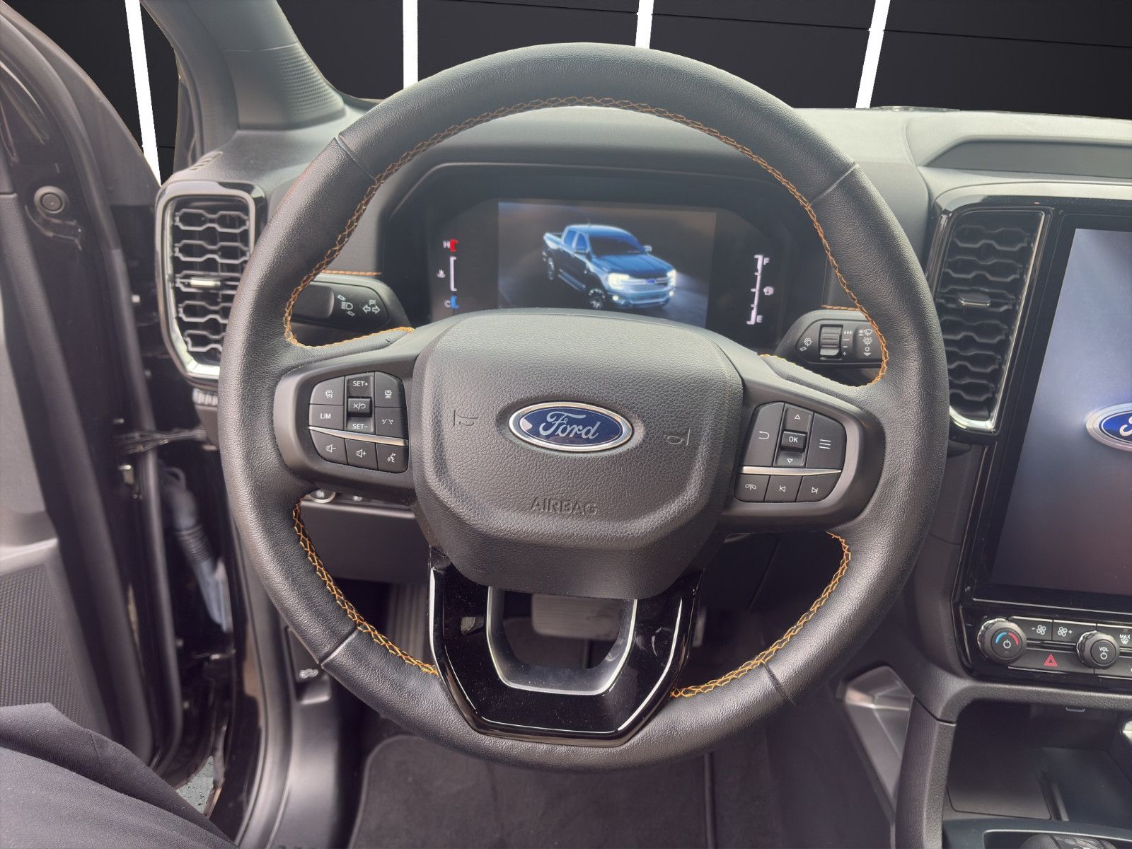 Fahrzeugabbildung Ford Ranger Wildtrak e-4WD Doppelkabine/Winterpaket