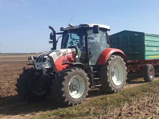 Steyr Profi 4130 CVT + Frontlader Q56