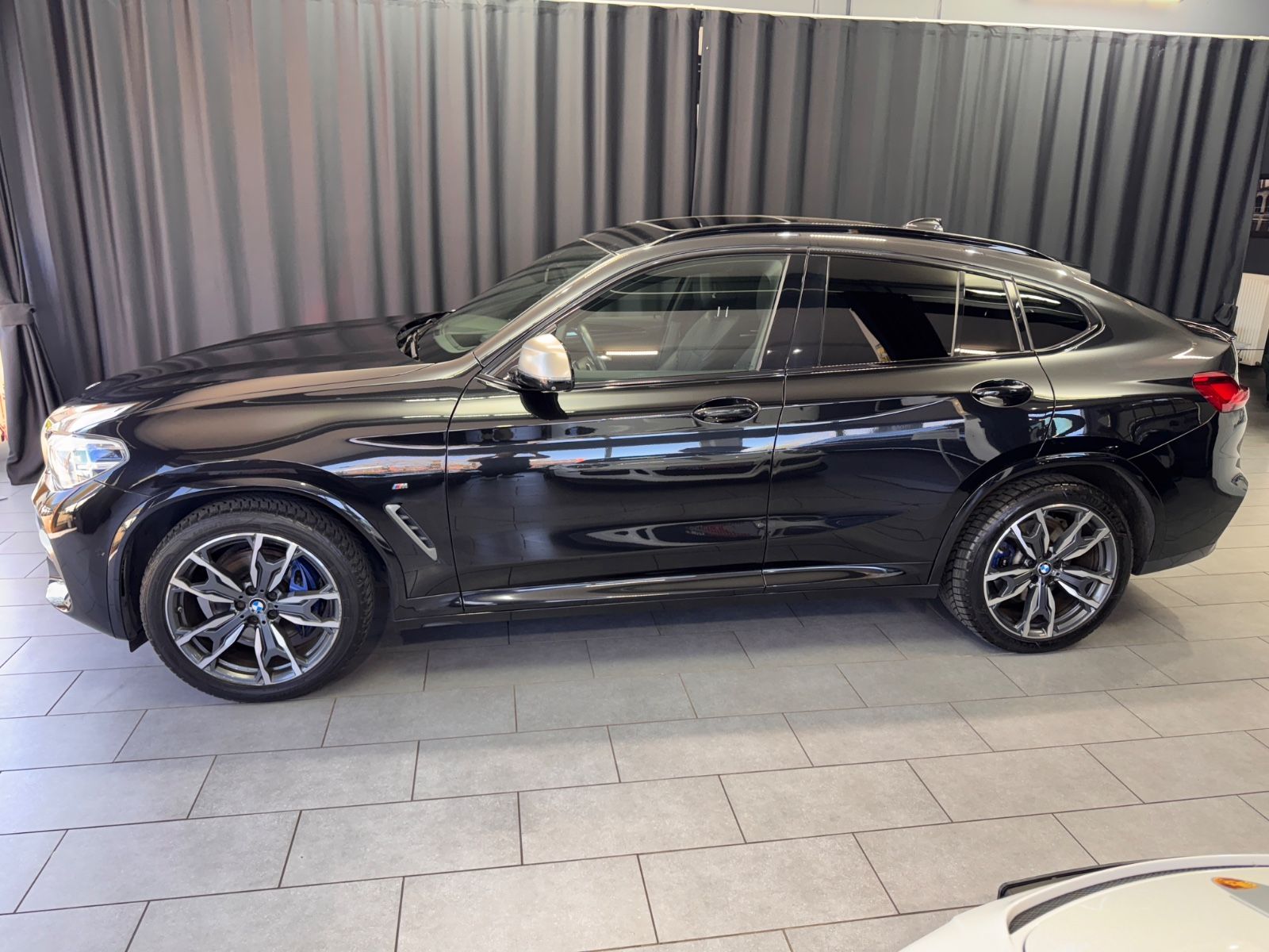 Fahrzeugabbildung BMW X4 M40 d |360°|HUD|PANORAMA|LED|DIG-TACHO|20"|