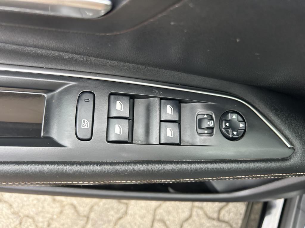 Peugeot 3008 EAT8 GT-Line B-HDi 130 *Navi*Cam*SHZ*AHK*So