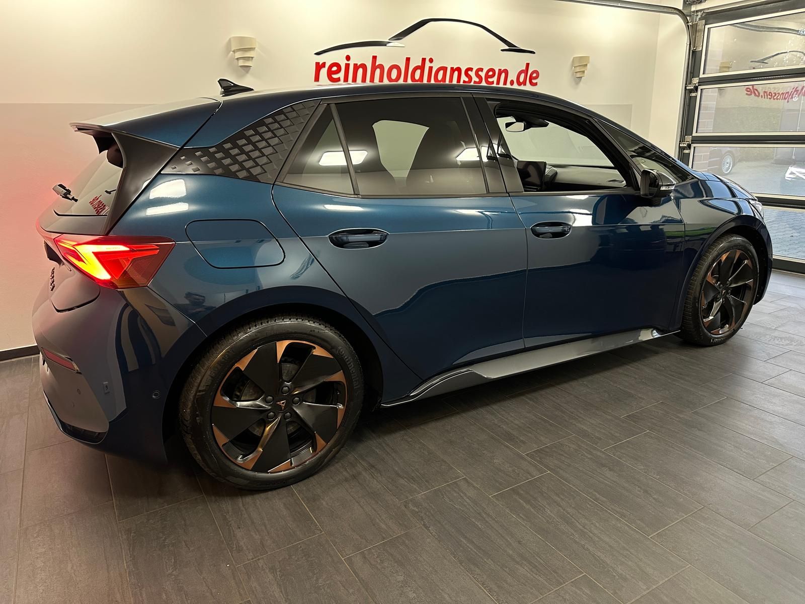 Cupra Born 170 kW ACC HUD 360° Wärmepumpe Massage LED imagem 2