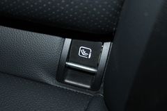 Fahrzeugabbildung Mercedes-Benz C 220 d T-Modell 9-G Automatik + LED + AHK