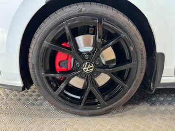 Volkswagen Golf VIII Lim. 2.0 TSI GTI Matrix19 ZollACC