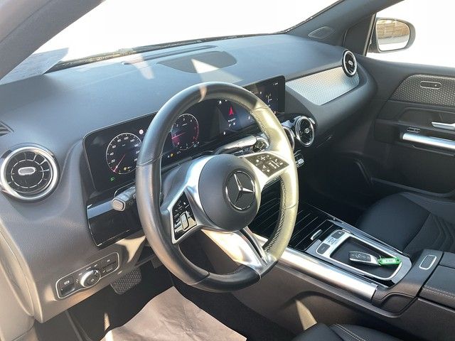 Mercedes-Benz B 200 d Advanced Kamera Multibeam Navigation foto 14