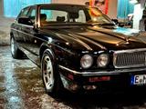 Jaguar XJ6 Executive Executive - scheckheftgepflegte Jaguar XJ6