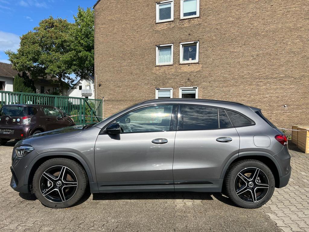 Mercedes-Benz GLA 180