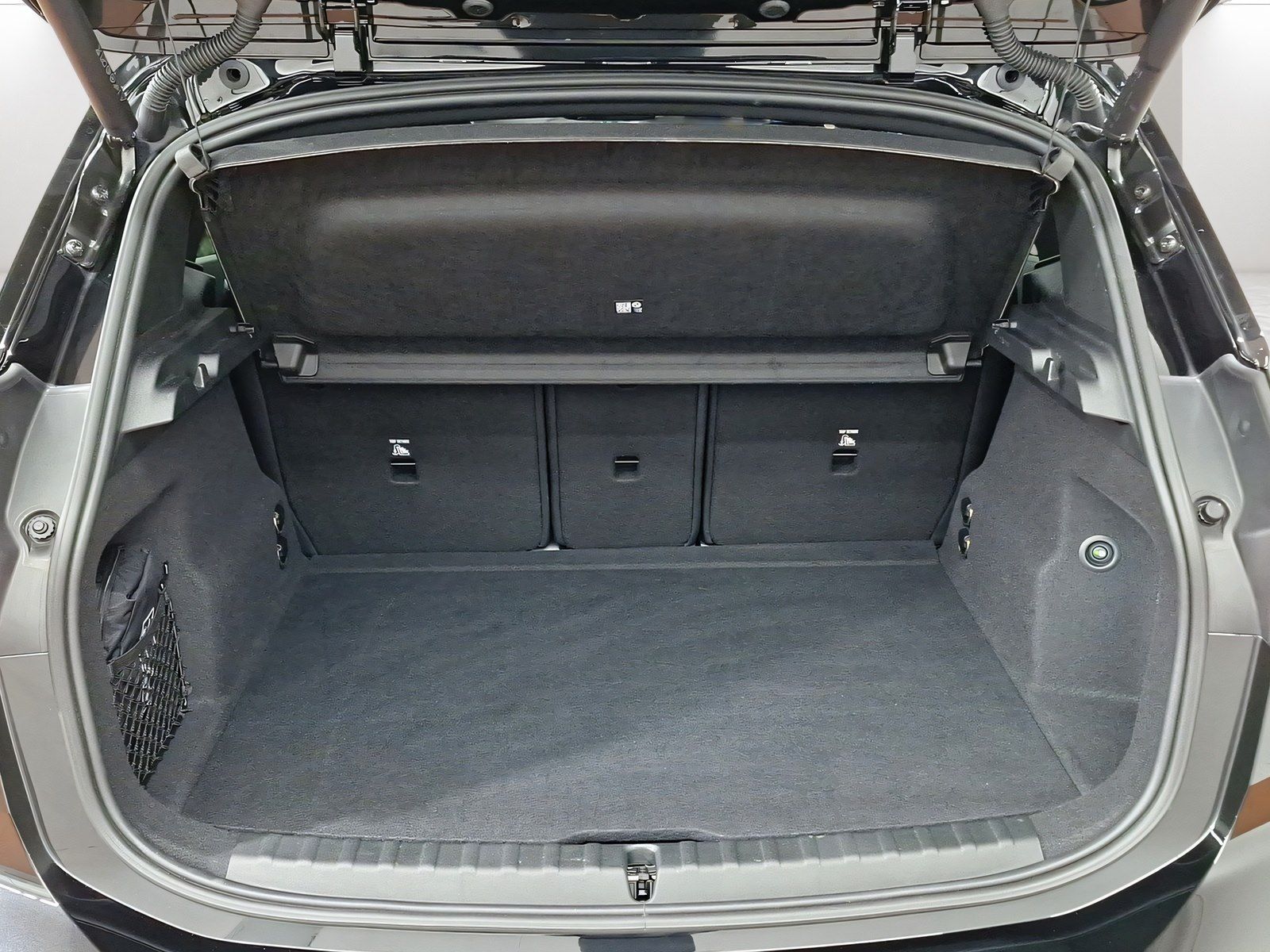 BMW 223 Active Tourer - Bild 11
