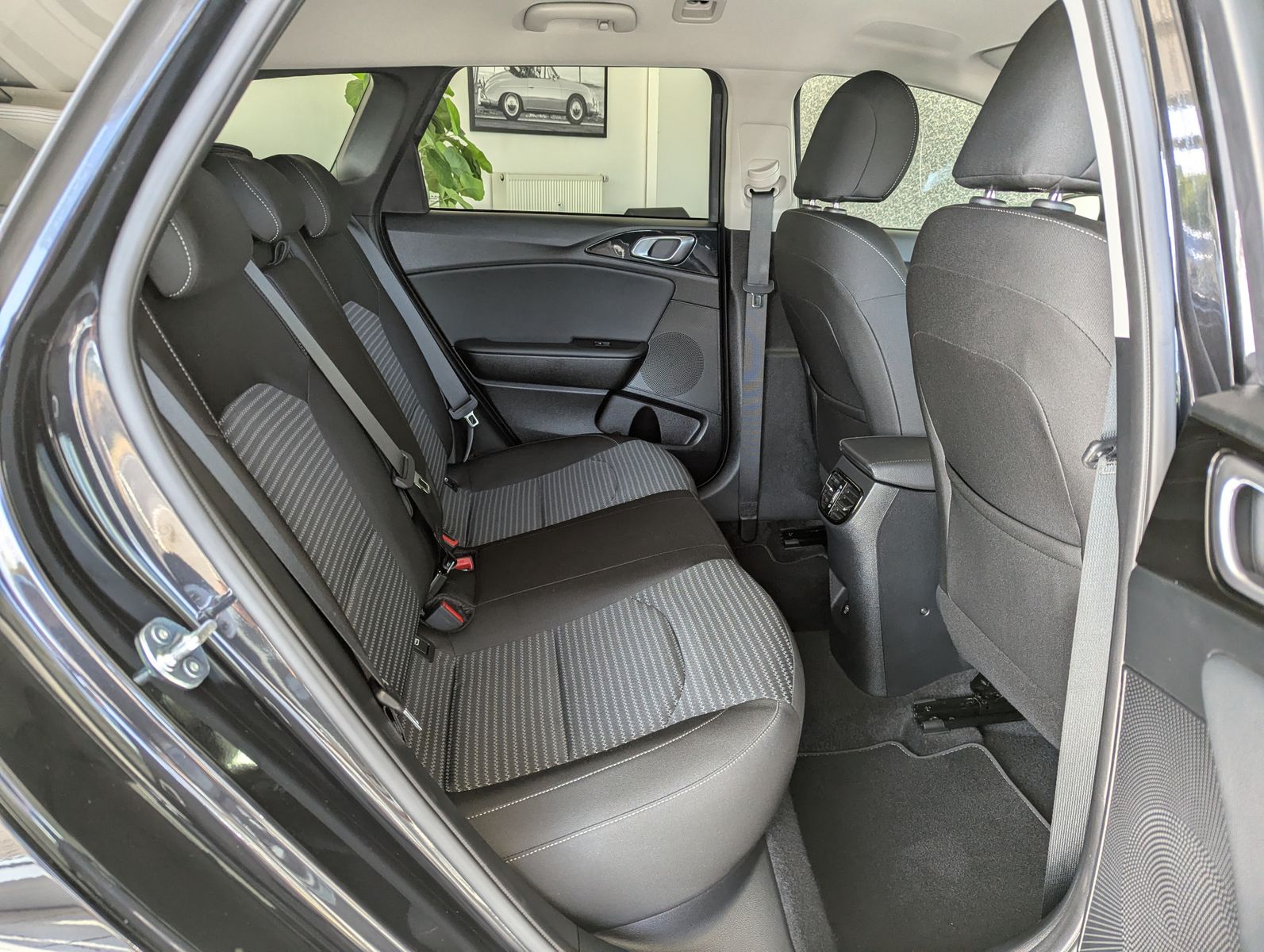 Fahrzeugabbildung Kia cee'd Sportswagon 1.5 Ultim Style-Pak JBL ACC 7J