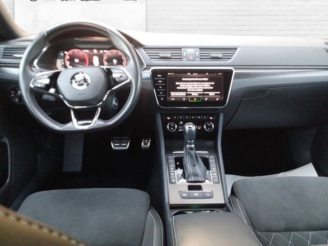 Fahrzeugabbildung SKODA Superb Combi 2,0 TDI Sportline 4x4 Klima LED Nav