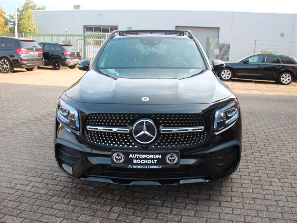 Image of Mercedes-Benz GLB 200