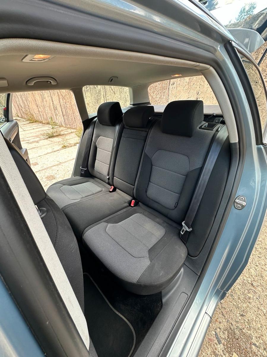 Volkswagen Passat 2013 — photo 10