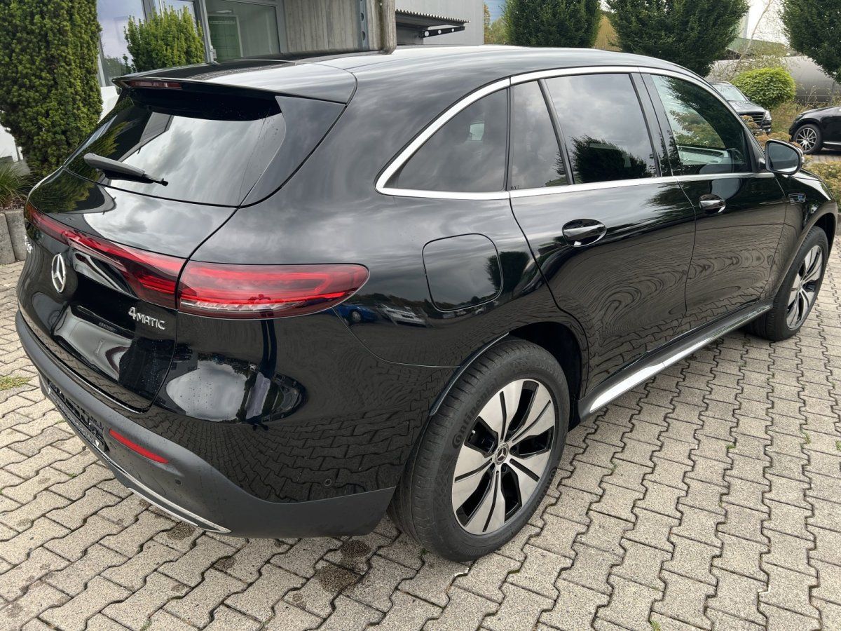 Mercedes-Benz EQC 400 4Matic (293.890) foto 4