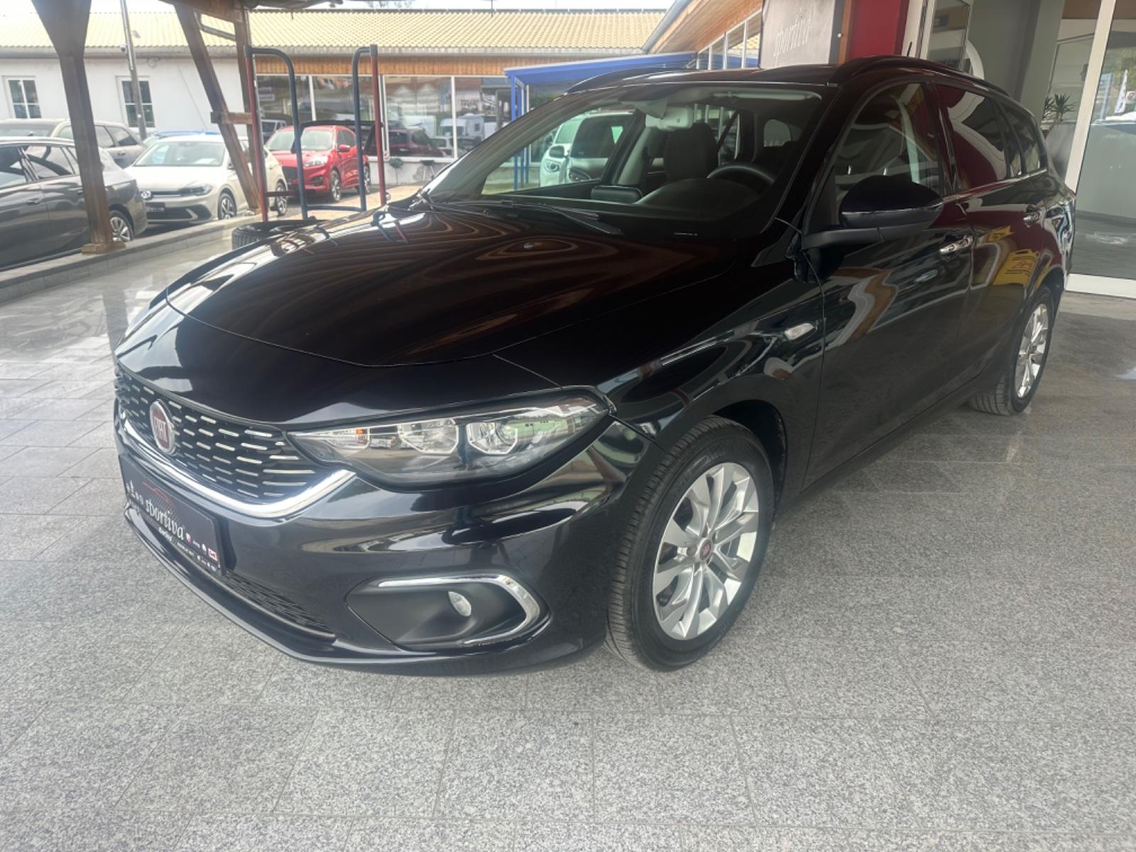 Fiat Tipo Lounge Navi S+W Car-Play Kamera