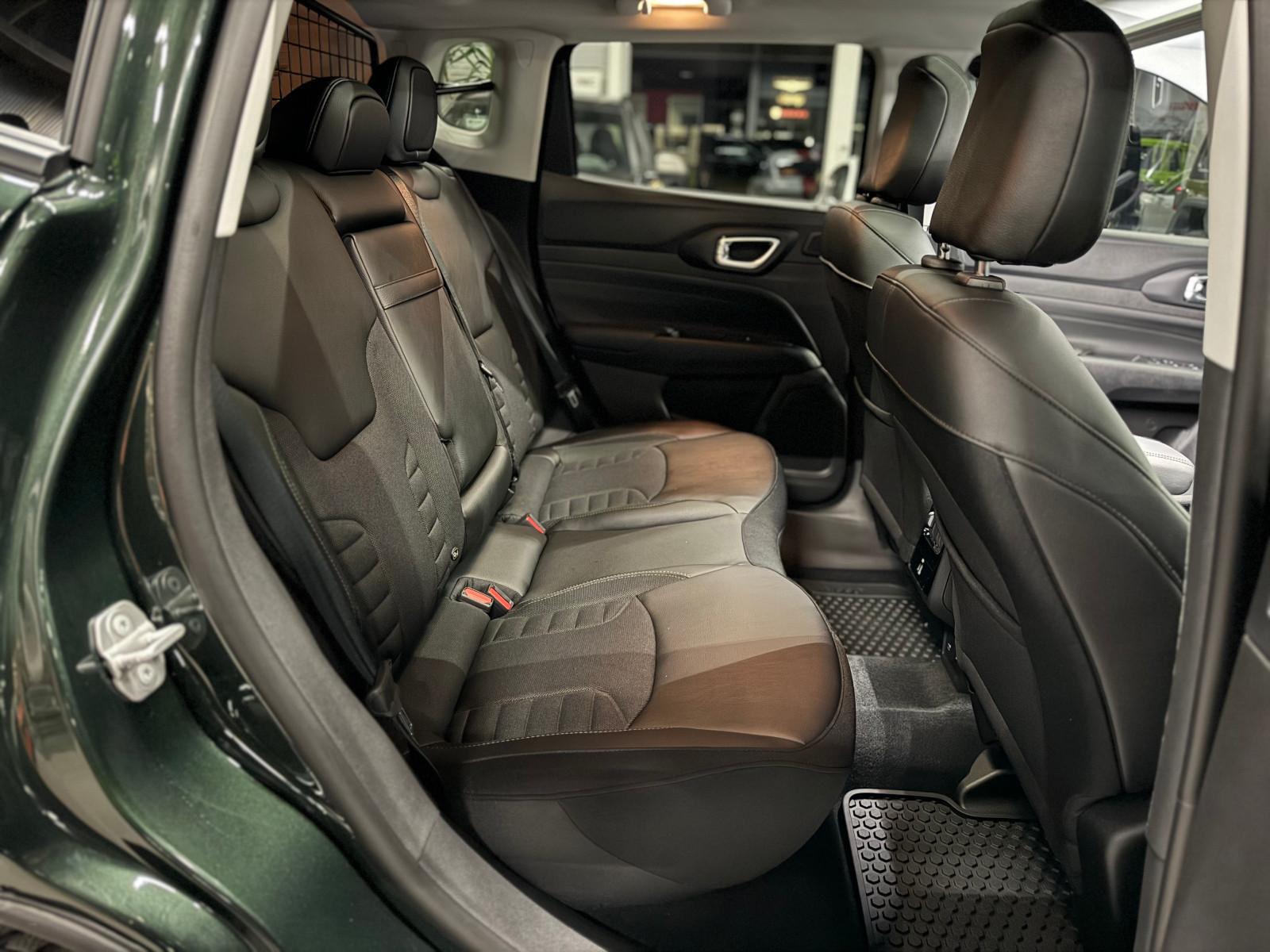 Jeep MildHybrid North Star Pano Safe/Park-Package