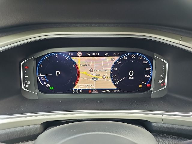 Fahrzeugabbildung Volkswagen T-Roc MOVE 1,5 TSI DSG BEATS AHK STHZG KAMERA NA