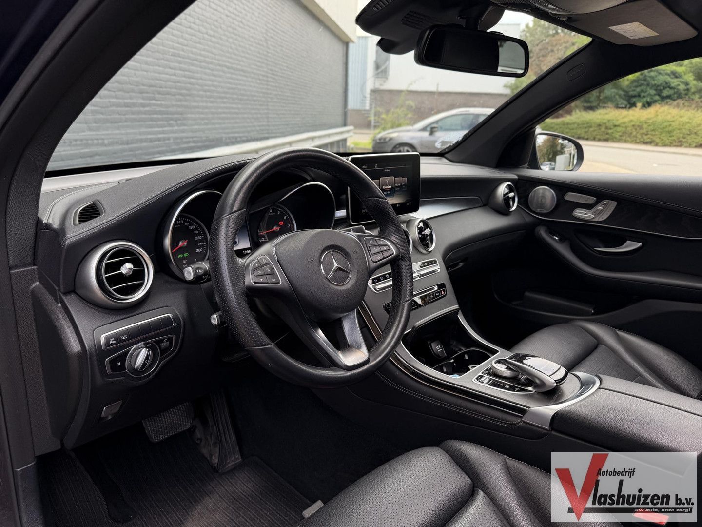 Mercedes-Benz GLC 250 Coupé 4MATIC Business Solution | Schuif/ imagem 3