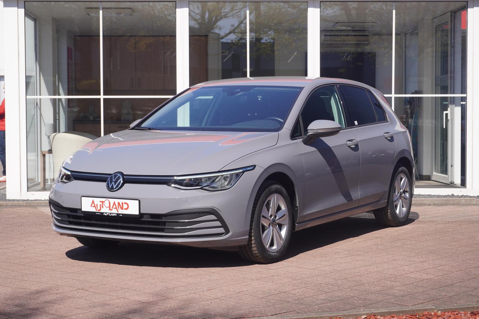 Volkswagen Golf VIII 1.0 Life LED Navi ACC Kamera DAB PDC