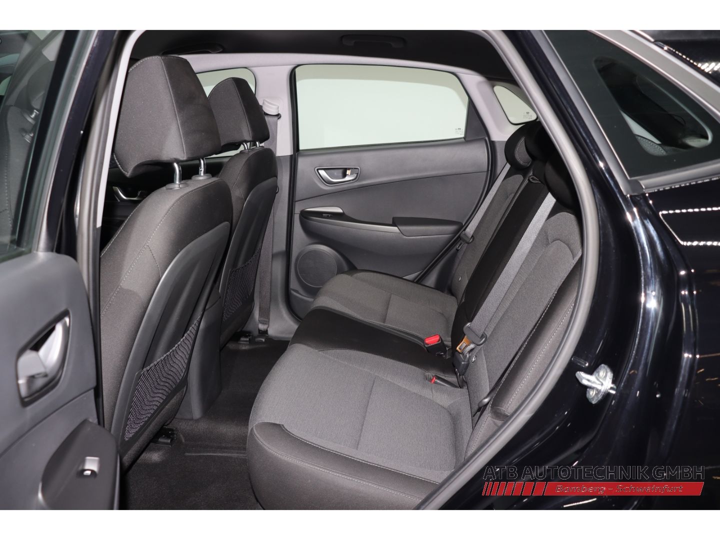 Fahrzeugabbildung Hyundai KONA Elektro Select 2WD 39,2kWh 96,2% SOH ACC Ap