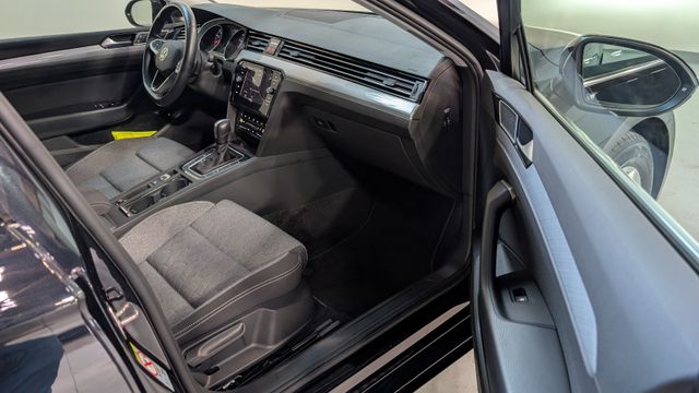 Volkswagen Passat 1.5 TSI Business ACC+LED+CARPLAY+ALU