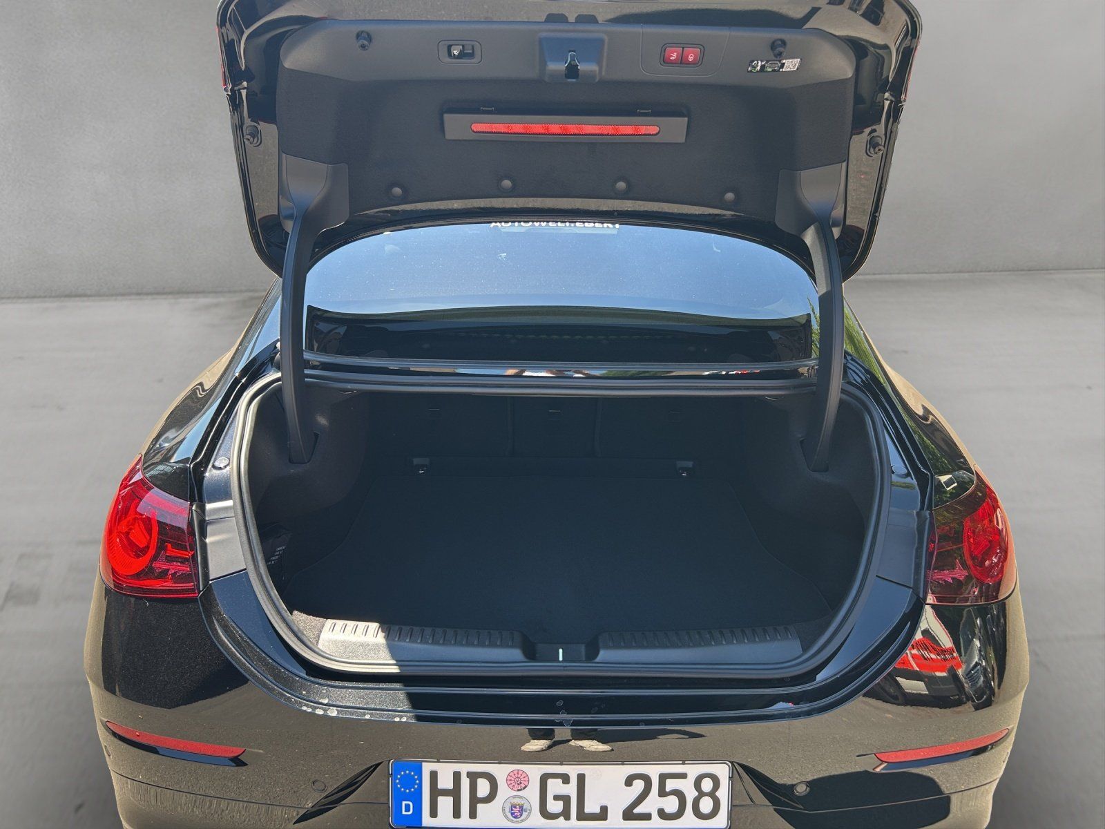 Fahrzeugabbildung Mercedes-Benz 4M Coupé AMG BURM Pano HEADUP 360° AHK Superscre